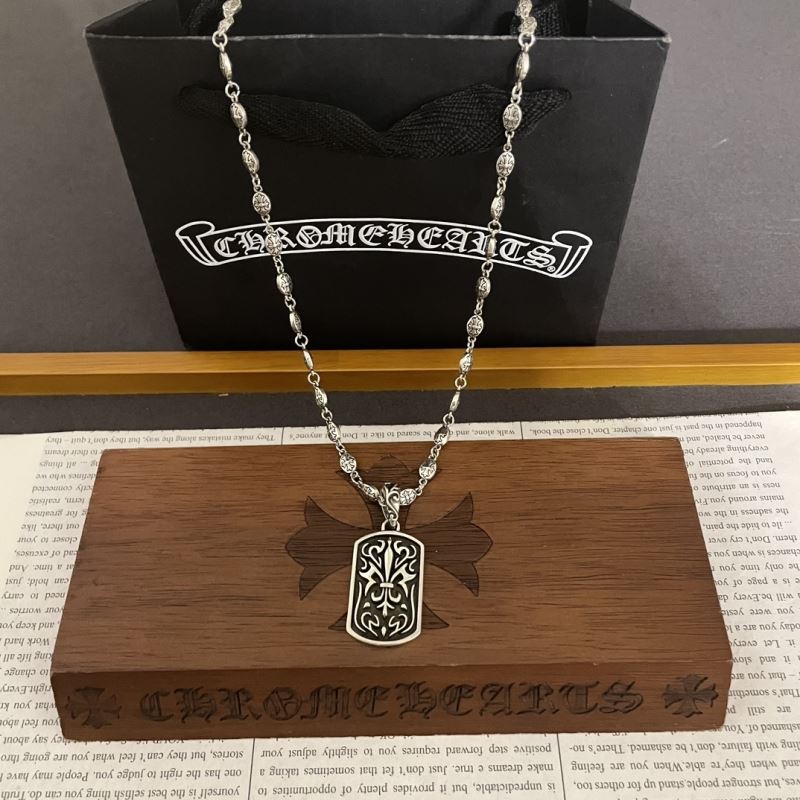 Ch**me He**ts necklaces